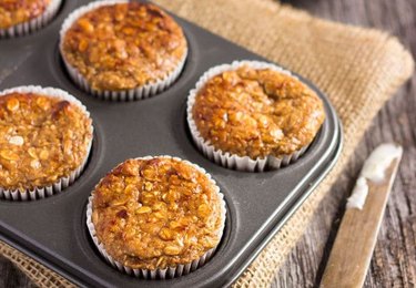 Apple protein muffin made with oats